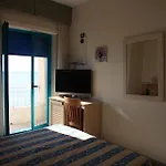 Sea Palace Hotel 4*