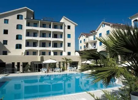 호텔 Sea Palace 4*