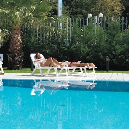 호텔 Sea Palace 4*