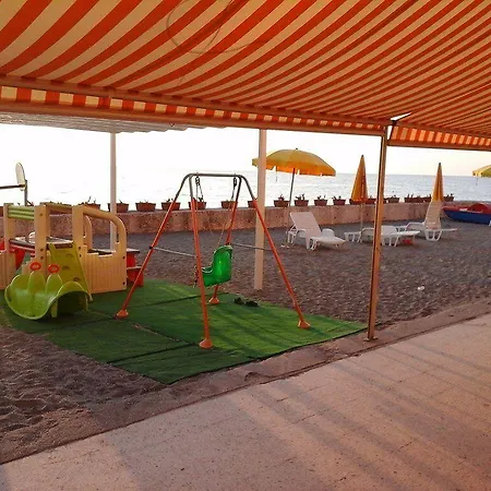 Sea Palace Hotel 4*