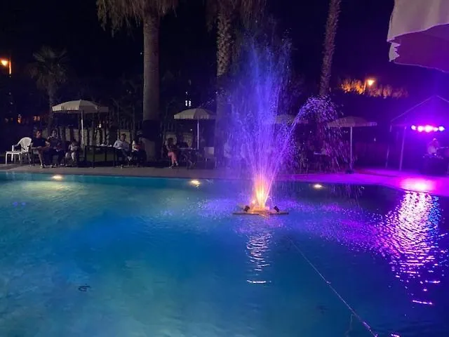 מלון Sea Palace 4*