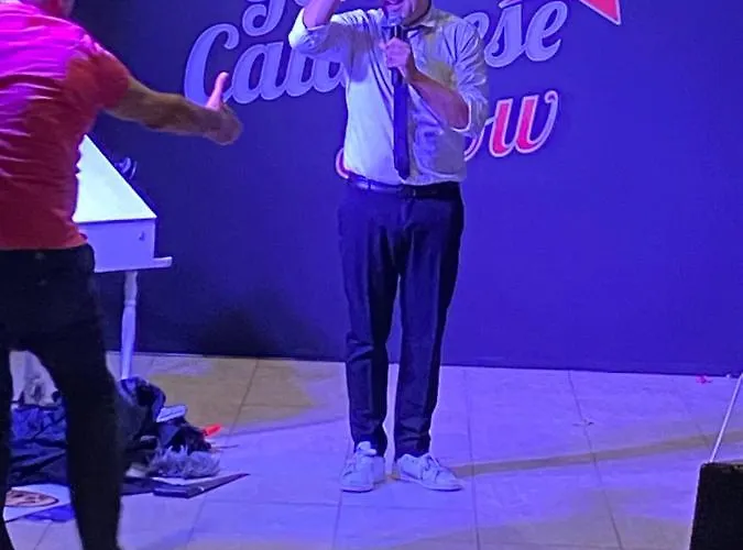 Sea Palace מלון 4*