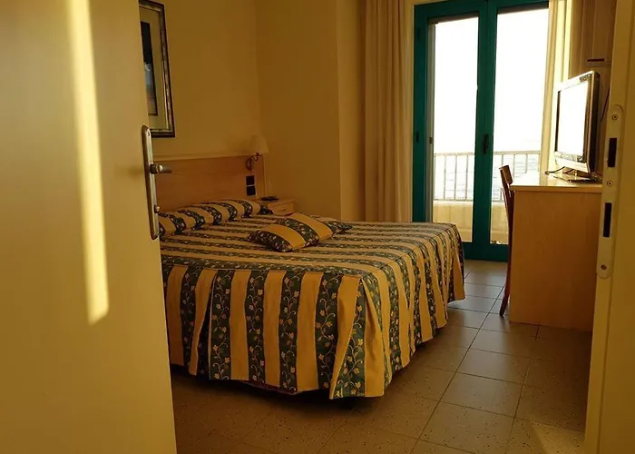 מלון Sea Palace Fuscaldo